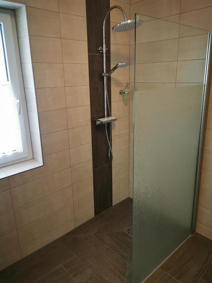 Großzügige Wohnung in wunderbarer Aussichtslage Villach Exterior foto